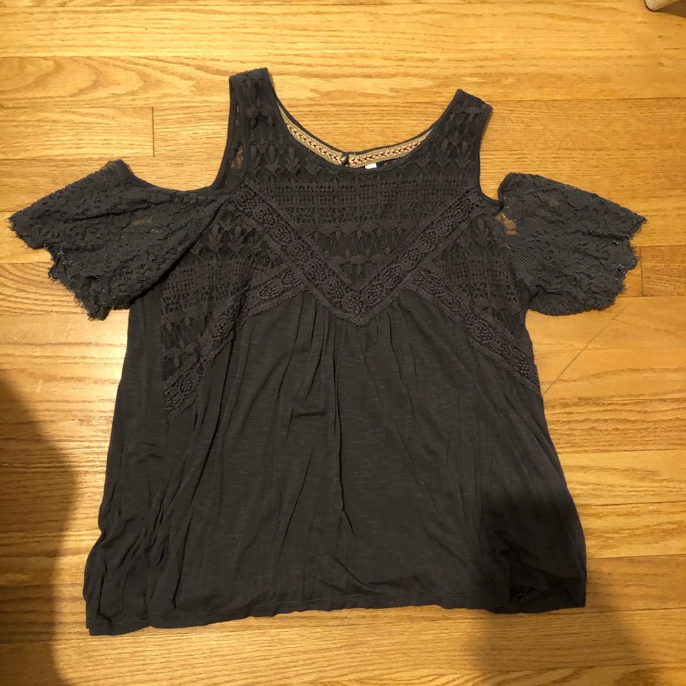 Cold shoulder top